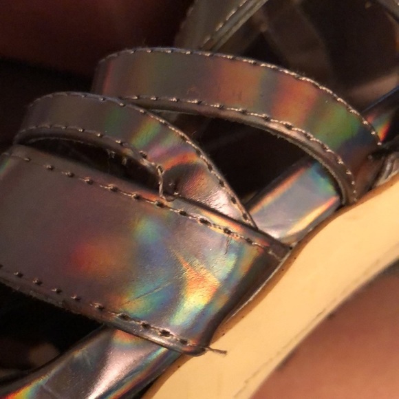 BCBGeneration size 10 silver / gray hologram / prismlike cage heels side zip - Picture 13 of 16